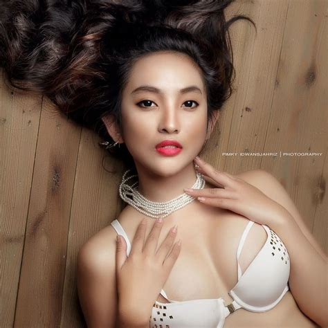See And Save As Beautiful Indonesian Model Cloudya Yastin Porn Pict