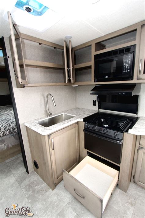 Grand design transcend xplor travel trailer 221rb highlights: 2020 Grand Design Transcend XPLOR 221RB Lite/Hybrid - Good ...