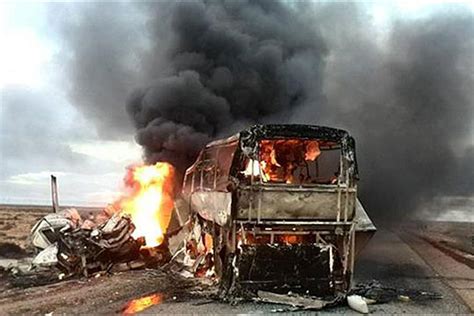 Во судар на два автобуси на аеродромот во Техеран еден загинат десетици повредени