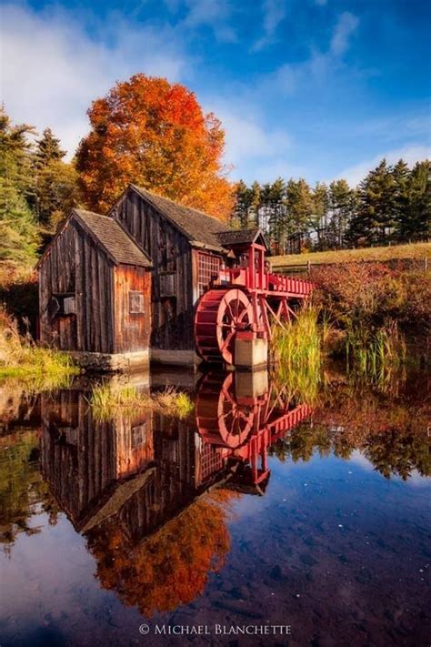 The Old Grist Mill In Guildhall Vt Windmill Water Scenery Autumn