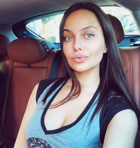 Двойник Анджелины Джоли: россиянка поражает сходством с ...