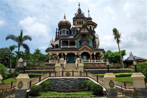 Planning a trip to hong kong? Hong Kong Disneyland - All You Need to Know BEFORE You Go ...