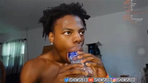ishowspeed deep throats bottle after trying kylie jenner lip challenge 😱 youtube