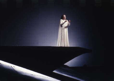 gwyneth jones as brünnhilde in the royal opera production of götterdämmerung 1982 — photos
