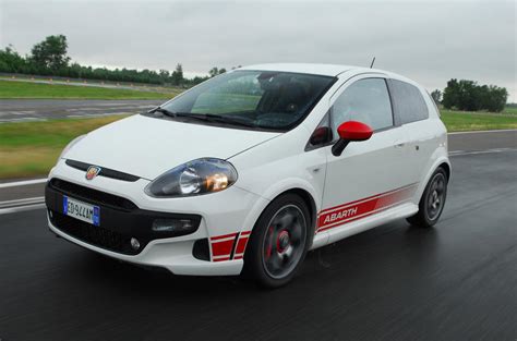 Pesquise anúncios classificados de abarth punto evo em portugal no standvirtual. Fiat Punto Evo Abarth review | Autocar