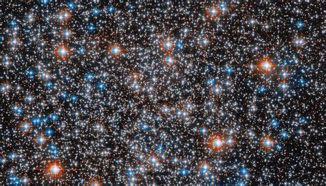 Stunning Hubble Telescope Photo Reveals Star Studded M55 Cluster Space