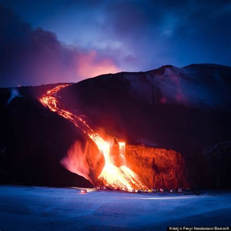 Vous voulez découvrir volcans à islande incroyables? Volcán Eyjafjallajökull de Islandia rezuma Lava fundida ...