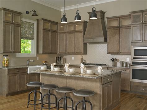 Difference Between Oak And Maple Kitchen Cabinets