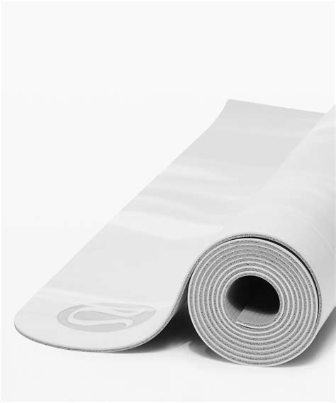 Baking soda and lemon juice. The Reversible Mat 3mm | Women's Yoga Mats | lululemon ...