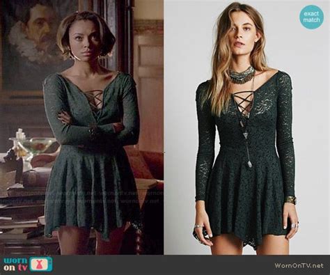 Bonnies Green Lace Lace Up Dress On The Vampire Diaries Lattice
