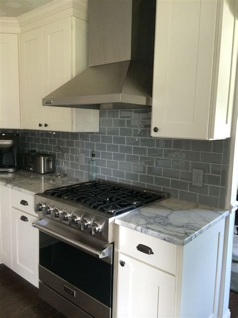 Alibaba.com offers you a variety of homebase tiles to use for the exterior and interior of your premises. Gray glass subway tile | Kitchen tiles