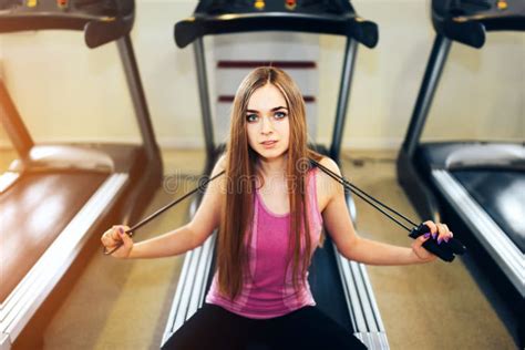 Long Hair Pretty Girl Training In The Gym Stock Image Image Of Athletic Beautiful 125201811