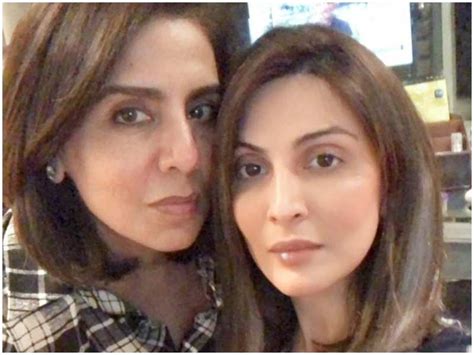 Neetu kapoor on first karwa chauth without late rishi kapoor | photo credit: Riddhima Kapoor Sahni and Neetu Kapoor twin in checkered ...