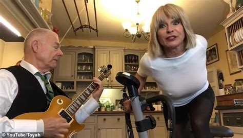 Toyah Willcox Covers Her Modesty With Black Gaffer Tape Big World News