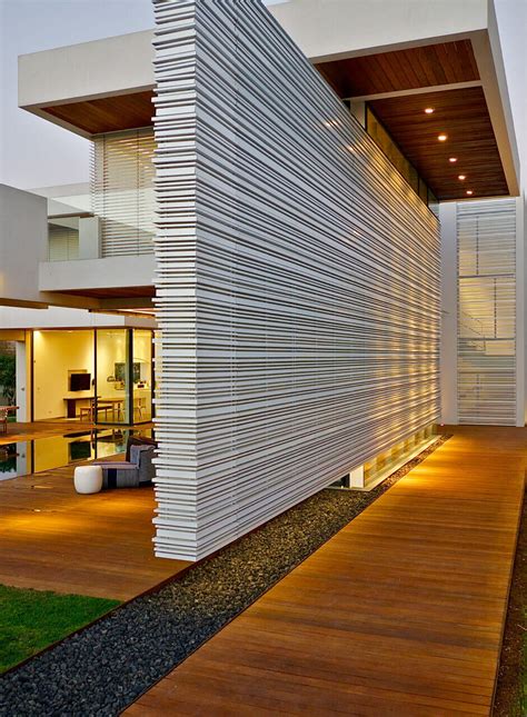 Entrance Door Design: Making It Awesome & Impress Your Guest