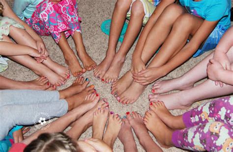 Spin The Nail Polish Bottle Girls Party Game