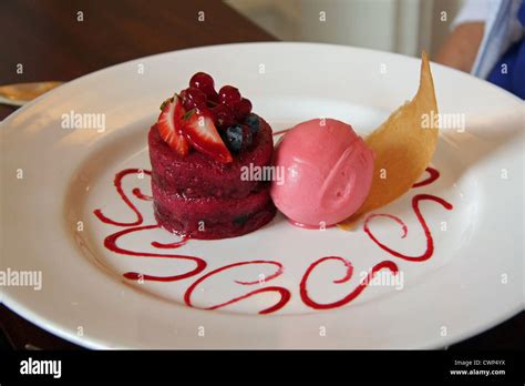 Haute Cuisine Dessert High Resolution Stock Photography And Images Alamy