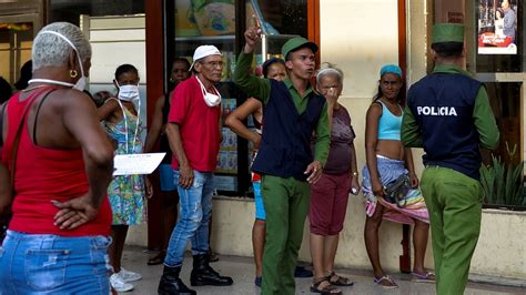 Abuso Policial En Cuba Maltratan Y Humillan Al Pueblo Como Si Fueran