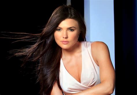 1 nocleg (+73 noclegi w okolicy 30 km) zobacz mapę ». Paula Seling va sustine un concert caritabil în Joia Mare ...