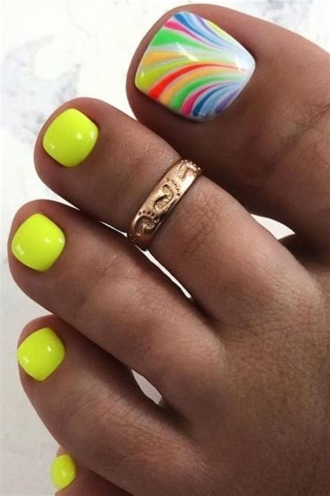 Another summer fantasy is fruits! 9 Toe-tally Beautiful Pedicure Ideas for Summer 2020 ...