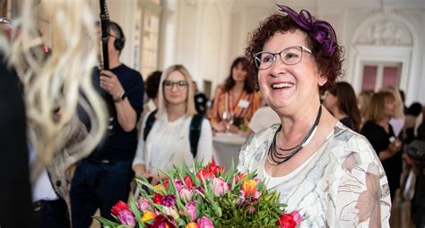Mehr erfahren über gerlinde kretschmann. Festlicher Frühjahrskaffee mit Gerlinde Kretschmann: Baden ...