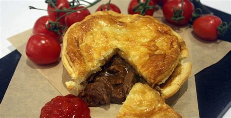 Steak Pie Lovely Steak Pie With Simple Step By Step Instructions