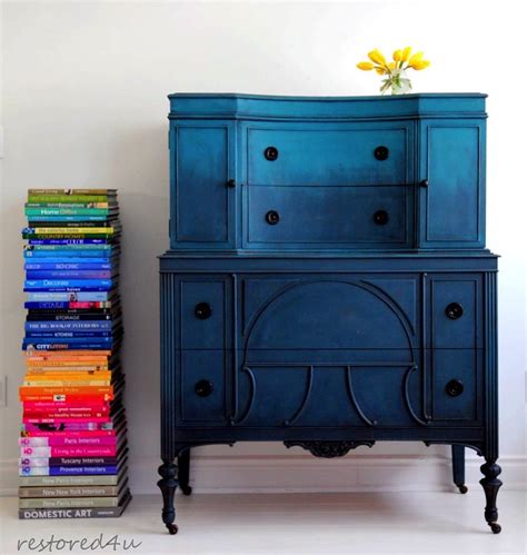 Kilz® chalk style paint can be applied over most existing finishes with little surface preparation. Annie Sloan Chalk Paint: Blue Ombré Effect | Stylish Patina