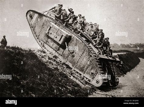 Mark 1 Female Tank Hi Res Stock Photography And Images Alamy