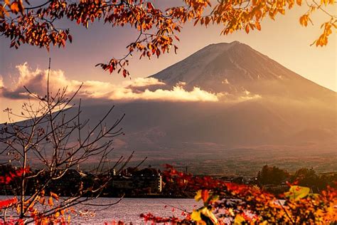 Hd Wallpaper Autumn The Sky Leaves Colorful Japan Red Maple