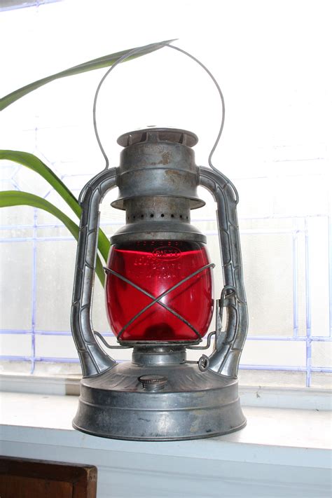 Vintage Kerosene Lantern Dietz No 2 D Lite Red Globe