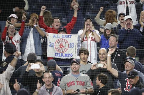 WATCH Red Sox Fans Celebrate Like Crazy At Yankee Stadium Nj Com