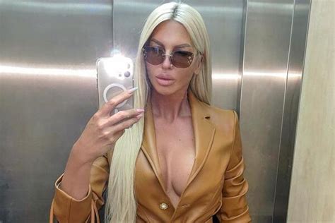 Sve Vesti Dana Na Temu Jelena Karleu A Ode A Espreso