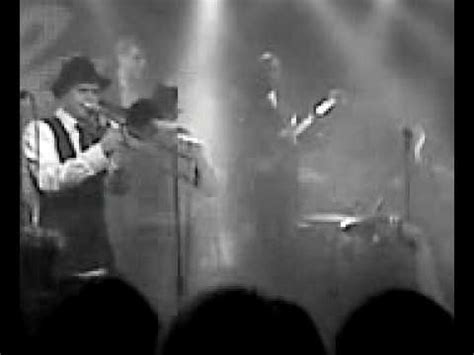 Jan delay oh jonny official video. jan delay - mercedes dance intro / street gig hannover ...