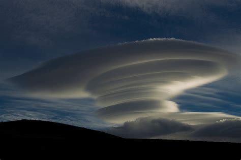 Lenticular Cloud Torres Del Paine Bild Kaufen 71216827 Lookphotos