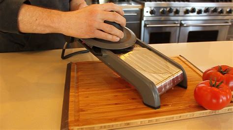 How To Slice A Tomato On The Chefs Mandoline Slicer 20 Youtube