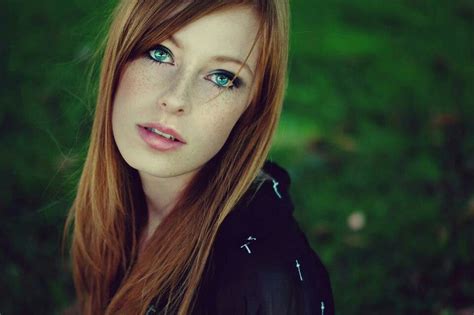 Pale Skin Freckles Blue Eyes Redheads Moving Beauty Red Heads Ginger Hair Beauty