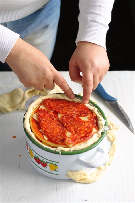 The butter glaze has oregano, melted butter, and parmesan. The Pizza Cake Recipe: You Will Never Look at Pizza the ...