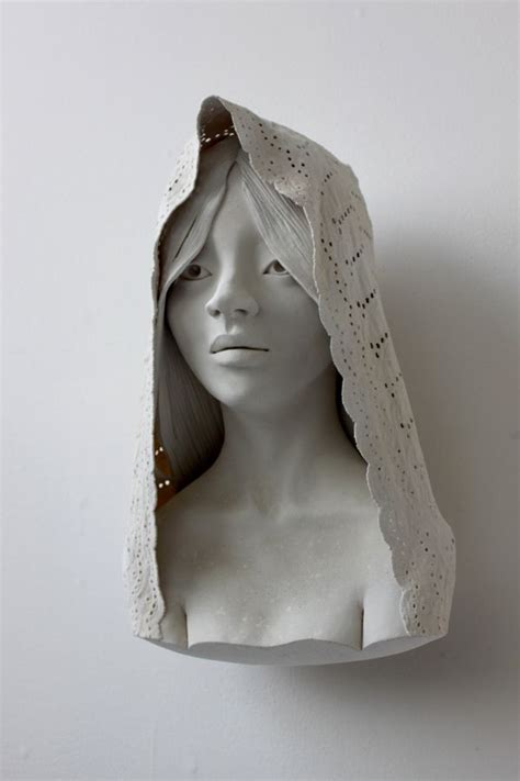Delicately Sculpted Busts By Gosia Sculptures Céramiques Sculpture