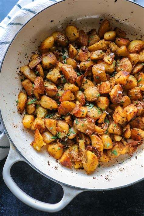 Crispy Garlic Herb Roasted Potatoes Bonappeteach