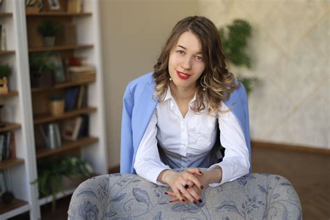 Nadya Romanova Psychologist Counselling In Moscow Ru