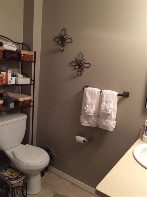 Hgtvhomebysherwinwilliams.com has been visited by 10k+ users in the past month Perfect taupe behr paint in the bathroom without window ...