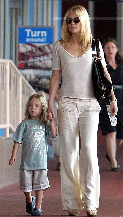 Parents, siblings, husband and kids. Kate Hudson - Moms & Babies - Celebrity Babies and Kids ...