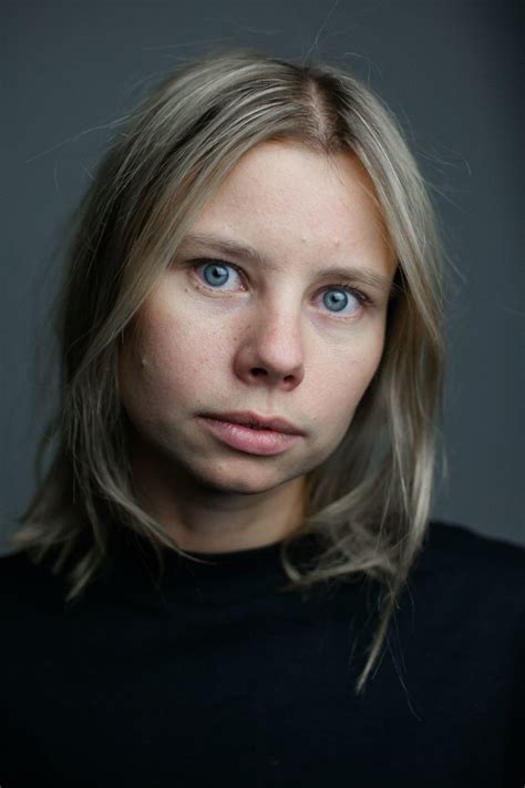 Amanda jansson is an actress, known for rebecka martinsson (2017), ohuella langalla (2021) and midnight sun (2016). AMANDA JANSSON - AGENT & MANAGEMENT GROUP