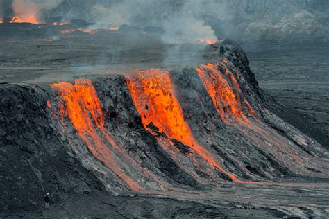 Nyiragongo Volcano L Largest Known Permanent Lava Lake On The Planet