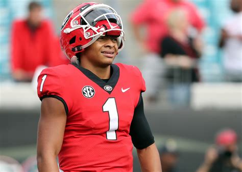He began playing college football with georgia in 2018 before transferring to ohio state the following year. It's official: Justin Fields announces transfer to Ohio State