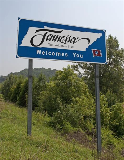 Welcome To Tennessee A Welcome Sign At The Tennessee State Line Sponsored Sign Tennessee