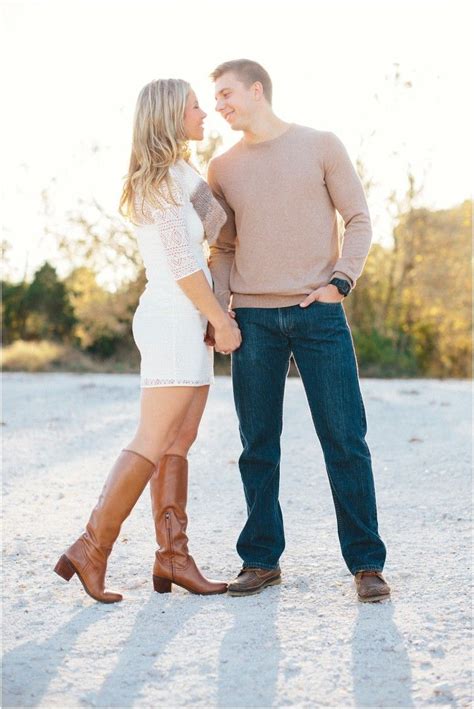 What To Wear For Engagement Photos Knoxville Weddings Engagement