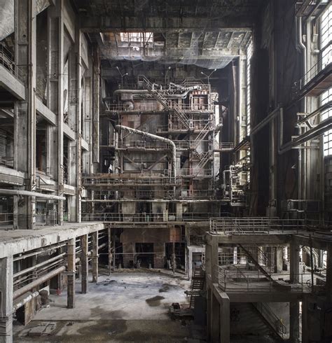Photographer Preserves The Forgotten Beauty Of Abandoned Sites Around