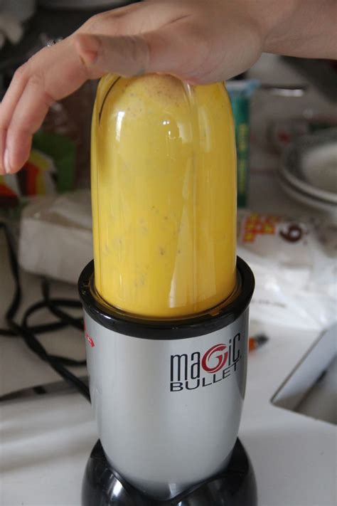 Essentially a mini blender, the magic bullet is perfect for at home or even in your dorm room. 14 best magic bullet images on Pinterest | Magic bullet recipes, Dessert bullet recipes and ...