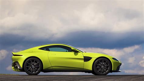 All-new Aston Martin Vantage debuts with twin-turbo V8 | PerformanceDrive
